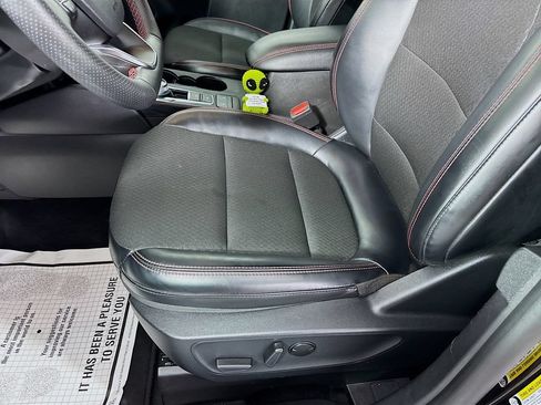 Used 2025 Ford Escape ST-Line FWD image 19