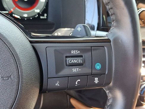 Certified 2024 Nissan Pathfinder Platinum AWD/4WD image 27
