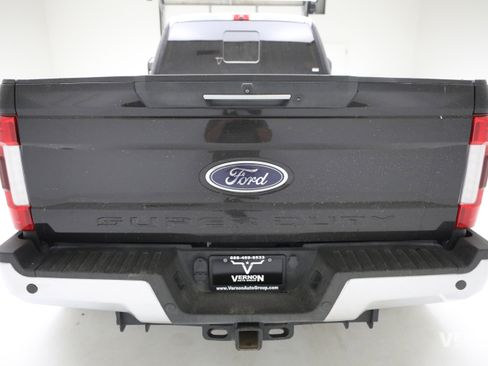 Used 2019 Ford F350 Lariat w/ Lariat Ultimate Package image 3