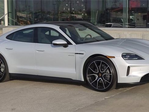 New 2025 Porsche Taycan image 9