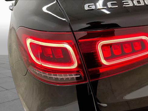 Used 2022 Mercedes-Benz GLC 300 image 28