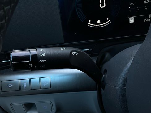 Used 2025 Hyundai Kona SEL image 36