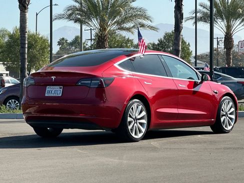 Used 2019 Tesla Model 3 Standard Range Plus RWD image 4