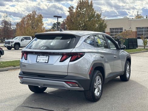 Used 2026 Hyundai Tucson SE AWD/4WD image 6