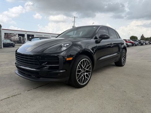 Used 2020 Porsche Macan AWD/4WD image 3