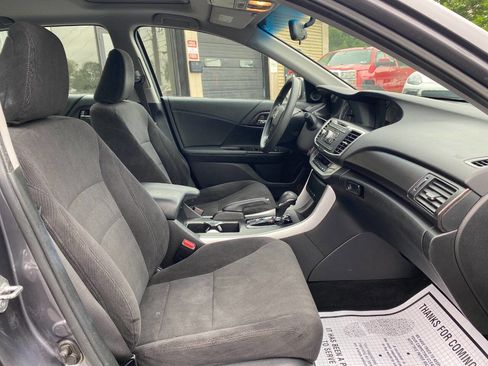 Used 2013 Honda Accord EX image 30