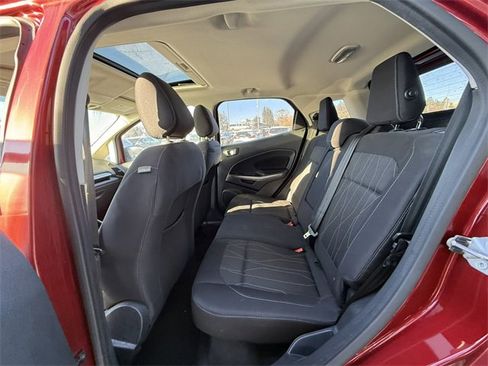 Used 2019 Ford EcoSport SE image 4