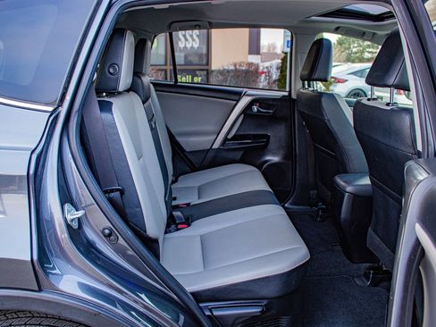Used 2016 Toyota RAV4 Limited image 15