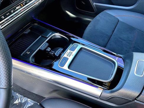 Used 2025 Mercedes-Benz GLA 250 image 15