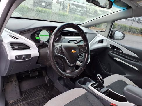 Used 2018 Chevrolet Bolt LT image 7