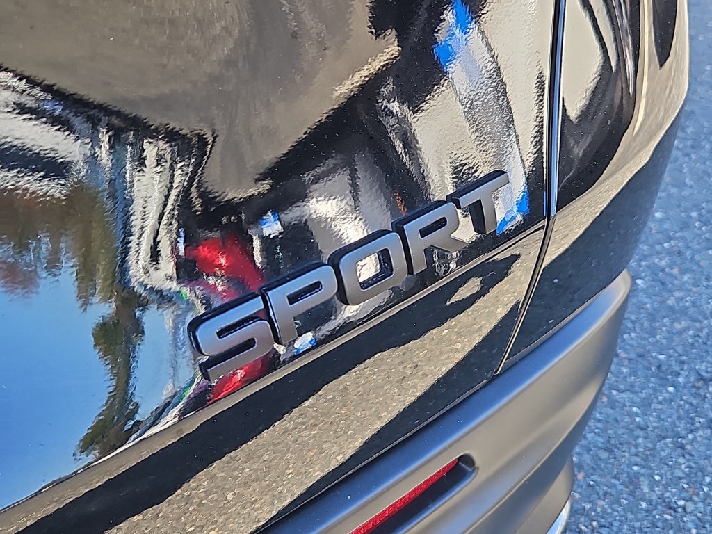 Used 2025 Honda HR-V Sport image 12