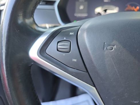 Used 2016 Tesla Model X 90D image 19