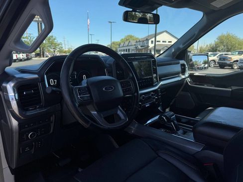 Used 2021 Ford F150 Lariat w/ Equipment Group 502A High image 17