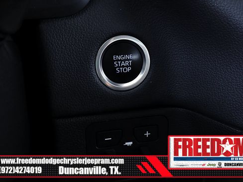 Used 2024 Toyota Tundra Limited w/ Power Package AWD/4WD image 31