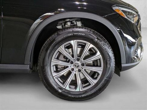 Certified 2025 Mercedes-Benz GLC 300 image 25