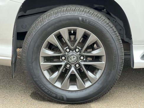 Used 2019 Lexus GX 460 Premium AWD/4WD image 20