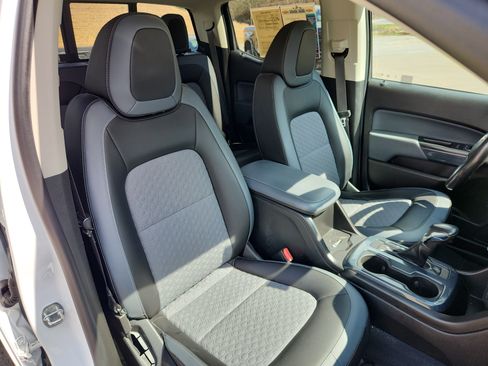 Used 2022 Chevrolet Colorado Z71 image 43