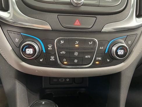 Used 2021 Chevrolet Equinox Premier image 37