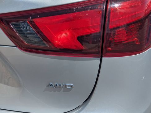 Used 2019 Nissan Rogue Sport S AWD/4WD image 5