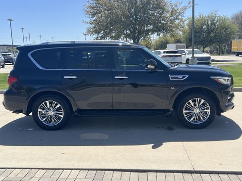 Used 2019 INFINITI QX80 Luxe w/ 22" Wheel Package image 11