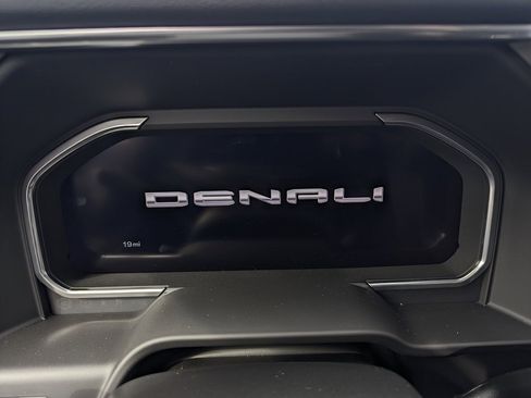 New 2026 GMC Sierra 2500 Denali image 2