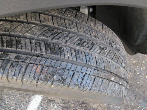 Used 2023 Ford Explorer XLT w/ Equipment Group 202A image 38