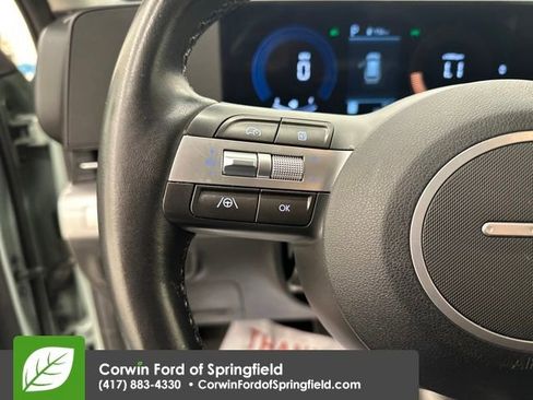 Used 2025 Hyundai Kona SEL image 21