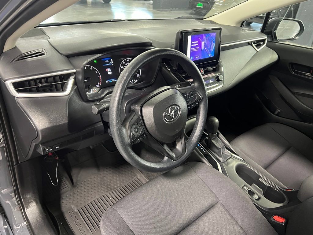 Used 2024 Toyota Corolla LE FWD image 13