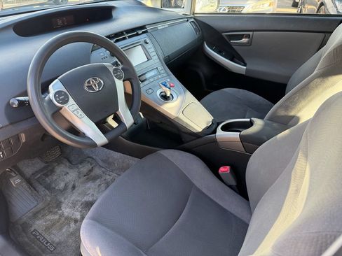 Used 2012 Toyota Prius Three w/ Appearance Pkg FWD image 2