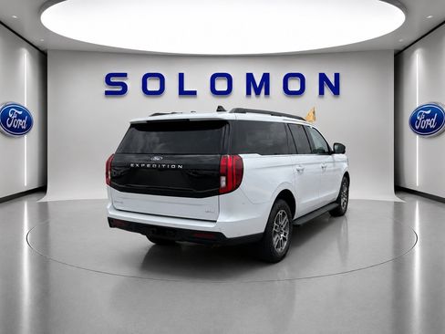 Certified 2025 Ford Expedition Max Active AWD/4WD image 5