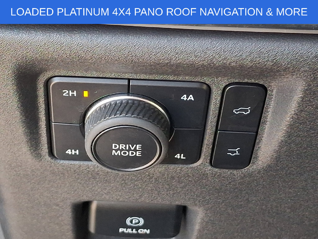 Used 2025 Ford Expedition Platinum w/ Driver's Package AWD/4WD image 27
