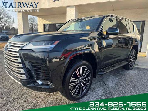 Used 2025 Lexus LX 600 4WD w/ Accessory Package (2T) image 2