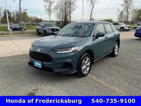 Certified 2026 Honda HR-V LX image 2