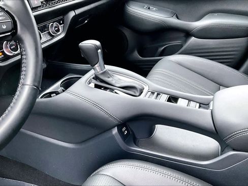Used 2025 Honda HR-V EX-L image 16