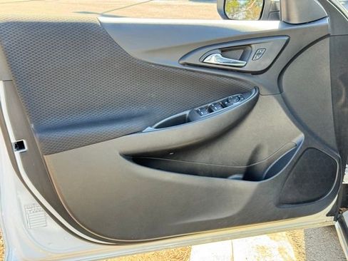 Used 2023 Chevrolet Malibu LT FWD image 22
