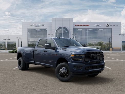 New 2026 RAM 3500 Big Horn AWD/4WD image 5
