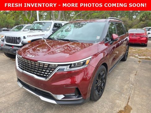 Used 2024 Kia Carnival SX Prestige image 1