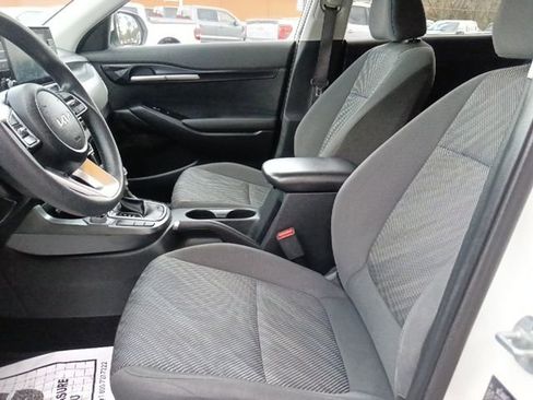 Used 2023 Kia Seltos LX AWD/4WD image 15