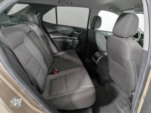 Used 2018 Chevrolet Equinox LT FWD image 21