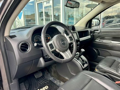 Used 2017 Jeep Compass High Altitude image 12