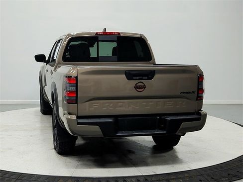 Used 2024 Nissan Frontier Pro-X image 6