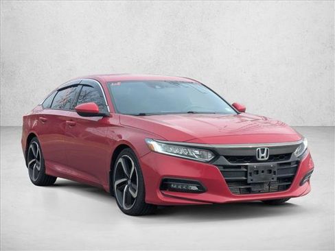 Used 2018 Honda Accord Sport image 3