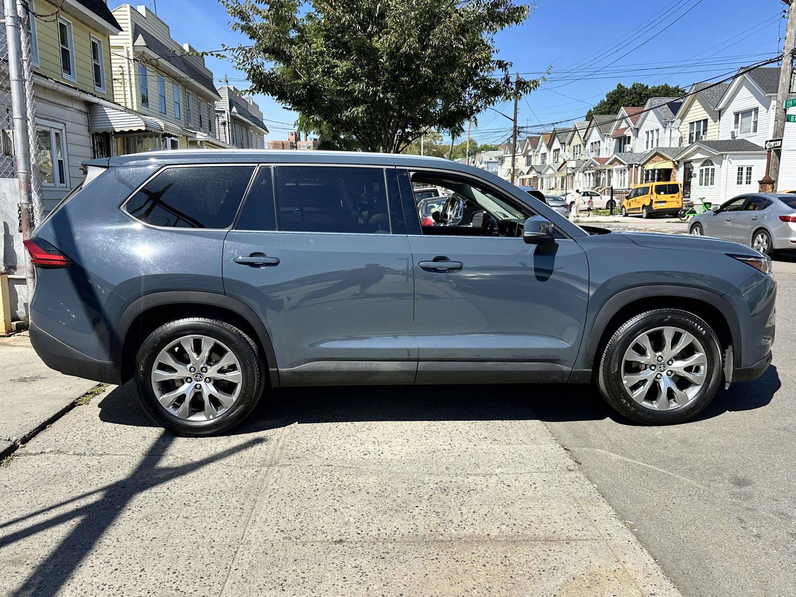 Certified 2024 Toyota Grand Highlander AWD image 7
