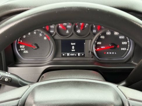 Used 2022 Chevrolet Silverado 1500 Custom image 16