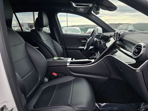 New 2025 Mercedes-Benz GLC 300 GLC 300 image 10