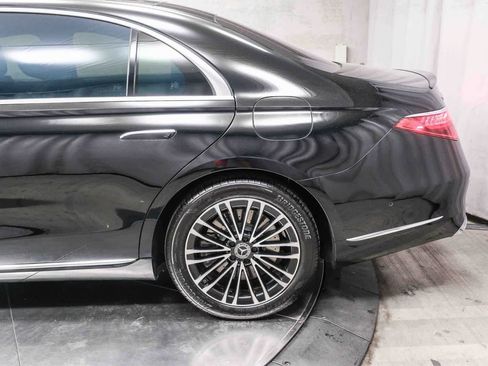Certified 2024 Mercedes-Benz S 580e 4MATIC Sedan image 8
