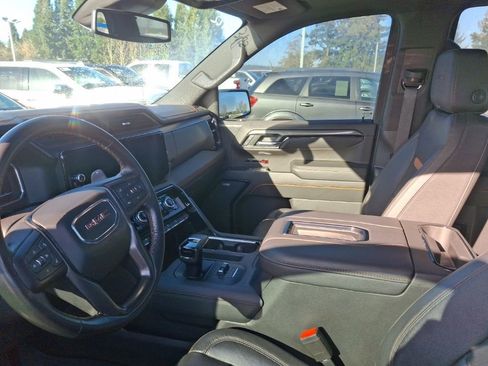 Used 2022 GMC Sierra 1500 AT4 w/ AT4 Preferred Package image 12