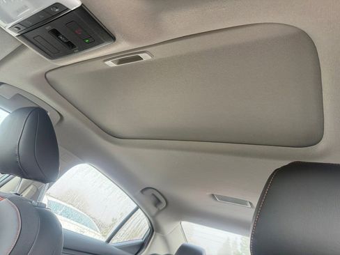 Certified 2025 Nissan Sentra SR w/ SR Premium Package image 17