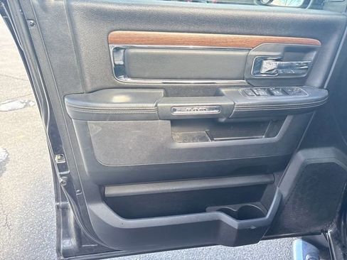 Used 2017 RAM 1500 Laramie image 16