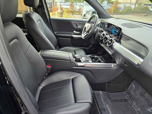 Used 2020 Mercedes-Benz GLB 250 4MATIC image 11